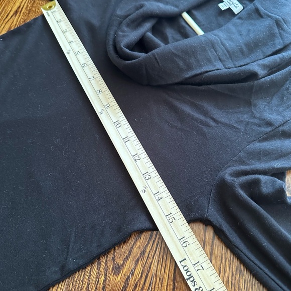 (#04) Splendid cowl neck long sleeve black sweater size L - Picture 7 of 10